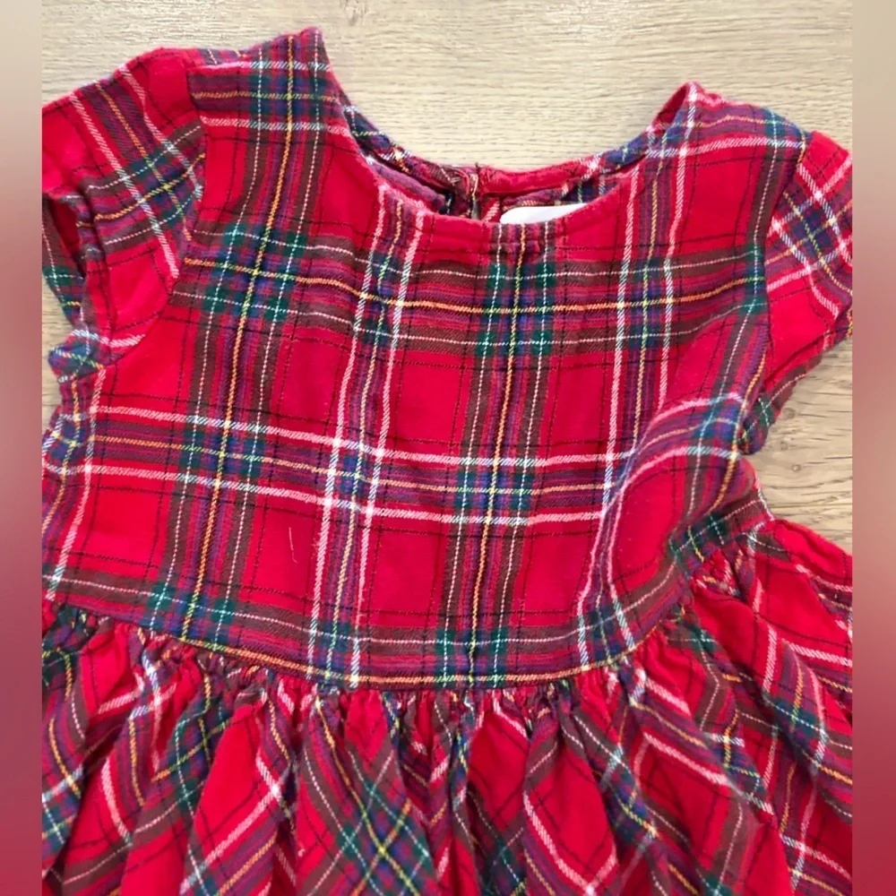 Old Navy Plaid Girl’s Holiday Dress sz 5T
